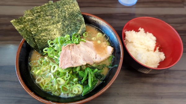 「九条ネギラーメン」@横浜家系らーめん 武術家の写真