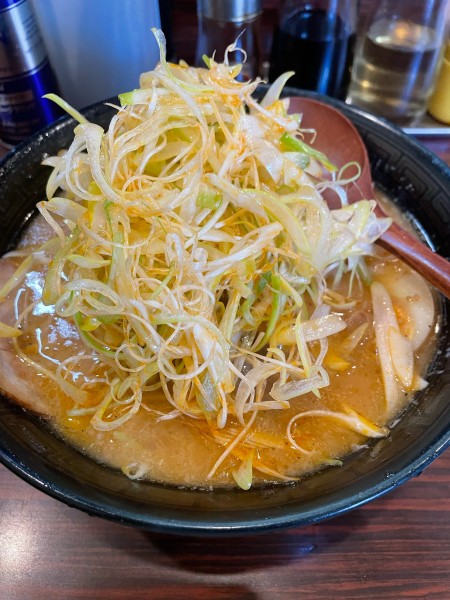 「ネギ味噌ラーメン 辛ネギ変更」@旭川らーめん 丸豆の写真