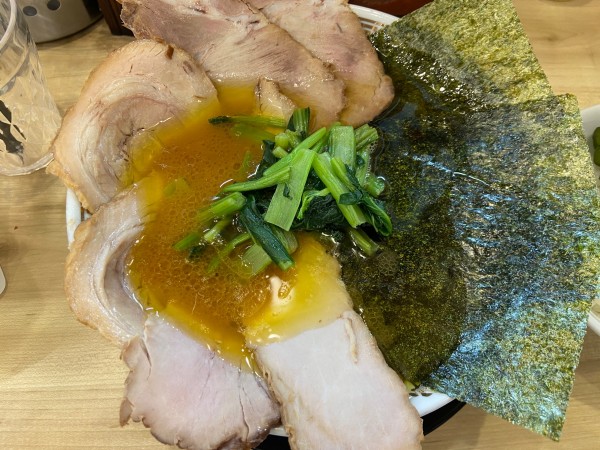 「裏むさ　特選　カタオオ」@横浜ラーメン 裏武蔵家 西千葉本店の写真