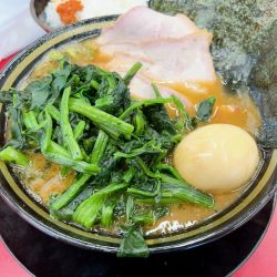 チャーシューメン(3枚)  味玉　青菜　ライス