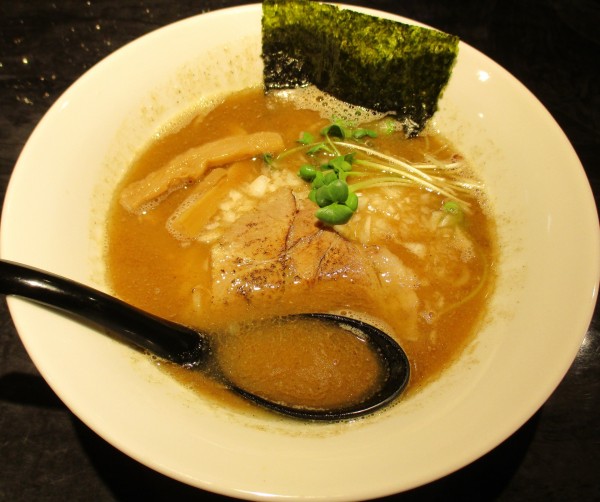 「らーめん　850円」@らーめん ともの写真