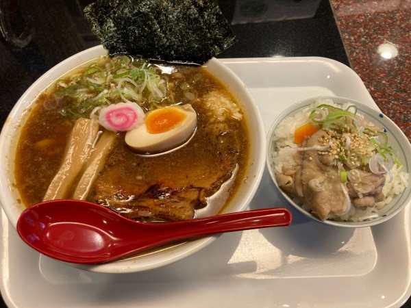 「ランチセット（もつ煮丼 ＋ 中華そば）」@麺屋てる'ZUの写真