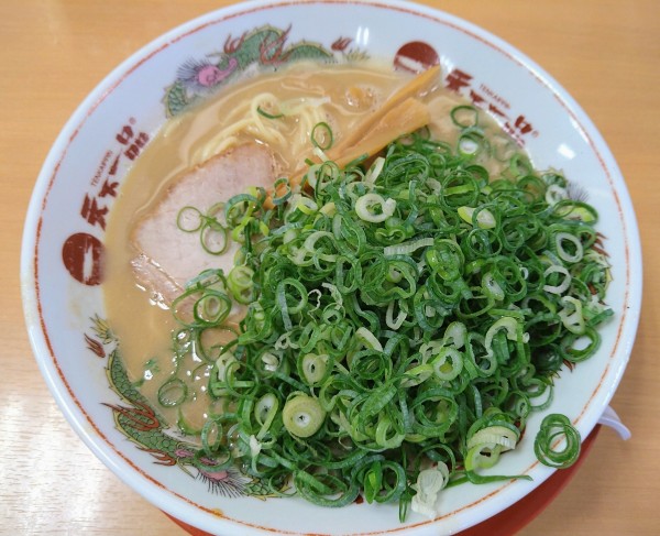 「ねぎラーメン（こってり）￥1070＋ねぎトッピング￥130」@天下一品 本川越店の写真