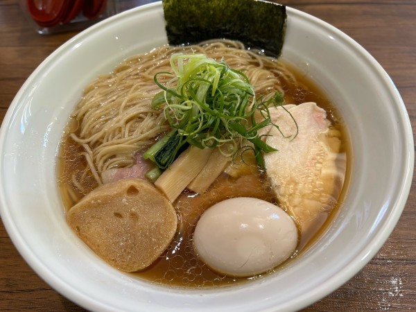 「中華そば醤油大盛味玉900円＋100円＋100円」@中華そば 燕屋商店の写真
