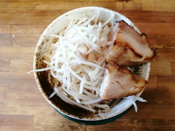 「神豚 醤油二郎」@二郎系ラーメン 麺屋 春爛漫の写真