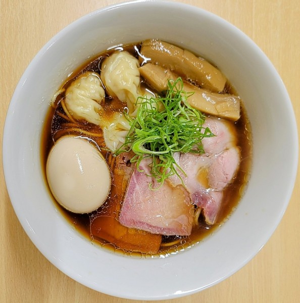 「特製醤油ラーメン」@NAGASHARIの写真