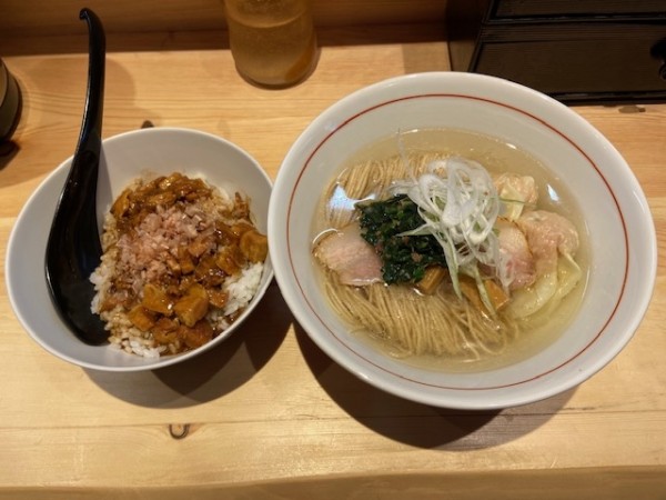 「「白海老ワンタン」＋「カレー丼」」@日本橋 朱鷺の写真
