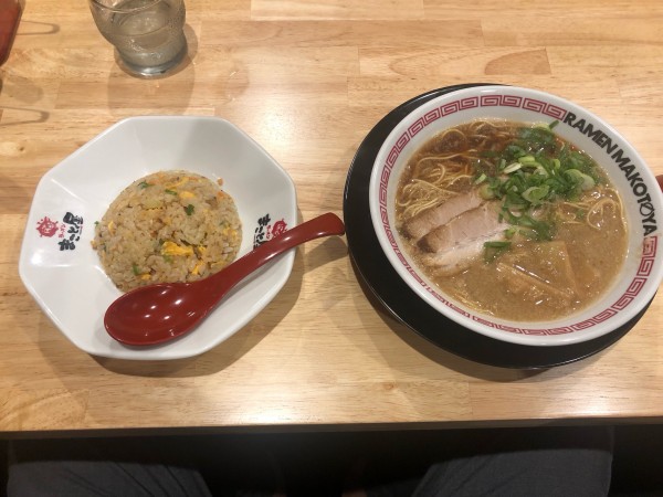 「濃厚背脂醤油」@ラーメンまこと屋 ふじみ野店の写真