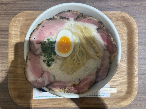 「特製ラーメン」@ラーメン家 みつ葉 かどま出張所の写真