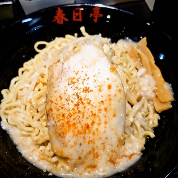 「鳥豚油そば中盛」@油そば専門店 春日亭 高田馬場駅前店の写真