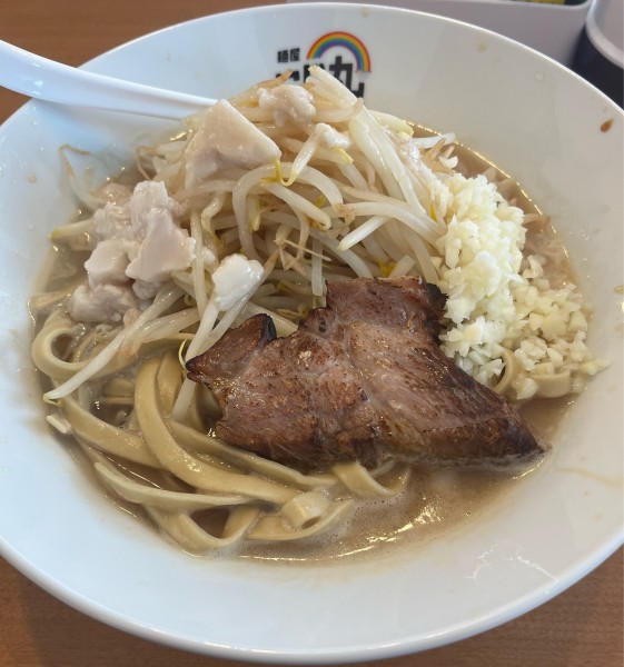 「ガッツリらーめん大(1130円)」@麺屋 にじ丸の写真
