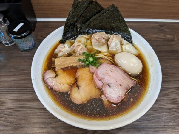 「特製中華そば1050円大盛150円のり100円」@中華そば さわの写真