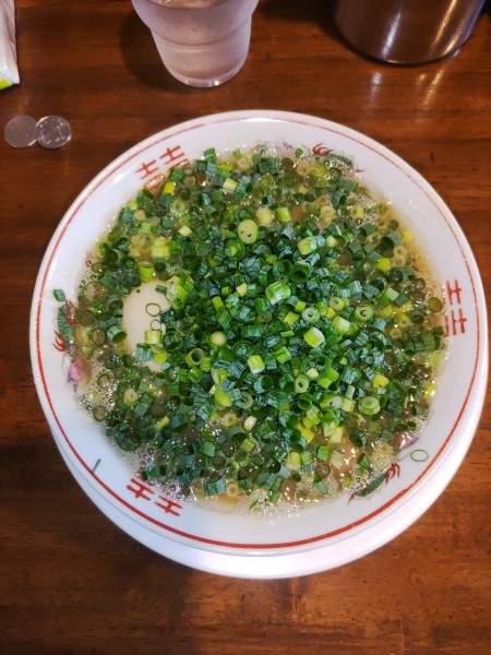 「豚骨ラーメン(ﾊﾞﾘｶﾀ)+味玉+ネギ+替玉2回  ｷｸﾗｹﾞ抜」@ラーメン池田の写真