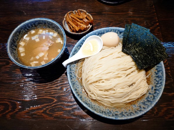 「昆布水つけ麺 大(塩)+味玉+メンマ+海苔」@中華蕎麦 柳の写真