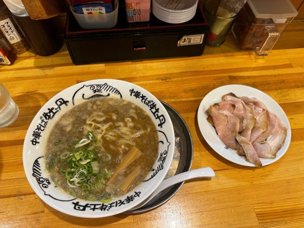 「濃厚激ニボ」@中華そば 牡丹 西宮店の写真