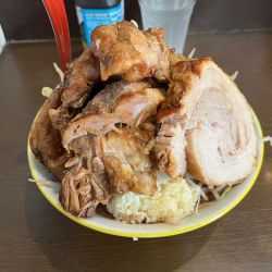 ラーメン並　豚２枚　950円