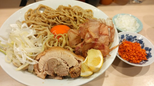 「高級卵のTKM・たまねぎ・100円券(レモン辛揚げ別皿)」@鷹の目 蒲田店の写真