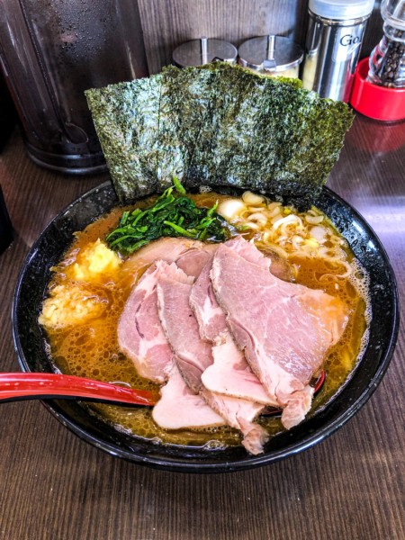 「レアチャーシュー並盛」@横浜家系ラーメン 源絆家の写真