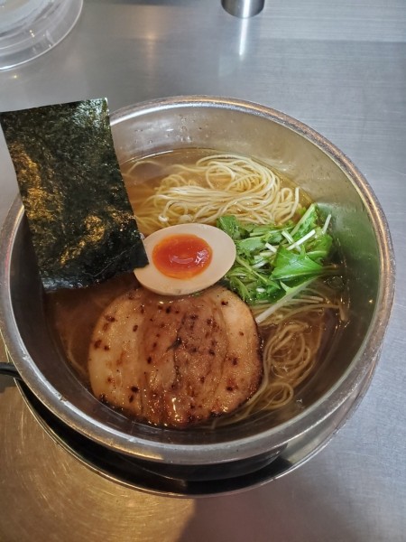 「らーめん 塩 淡麗 全粒粉入り極細麺」@ZUND-BARの写真