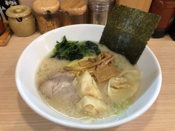 「海老ワンタン塩」@塩豚骨らーめん たちひらの写真