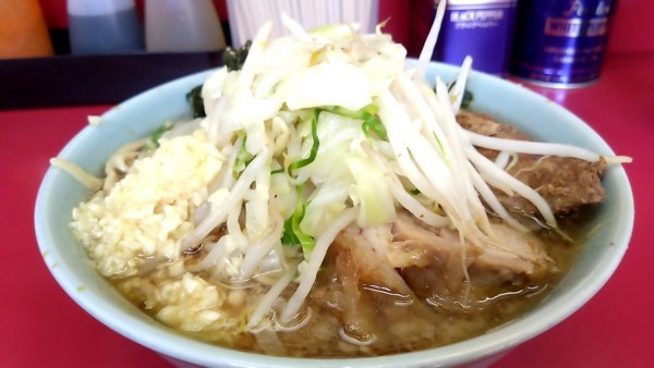 「小ラーメン　コールはニンニク、ワカメ」@ラーメン二郎 中山駅前店の写真