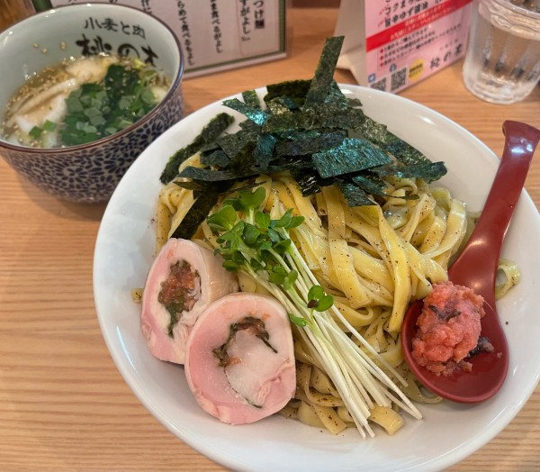 「(限定)しそ昆布和え梅生姜つけ麺大盛」@小麦と肉 桃の木の写真