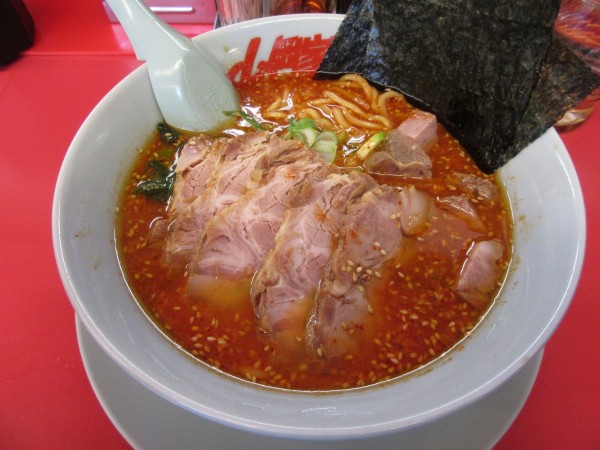 「辛味噌チャーシュー麺（１０６０円）」@ラーメン山岡家 阿見店の写真