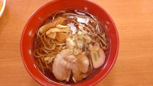 「醤油ラーメン」@お食事処 咲楽の写真