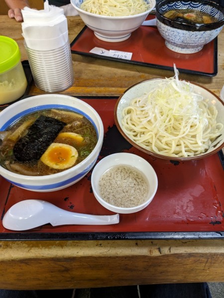 「特製もりそば＋背脂（別皿）」@小金井大勝軒の写真