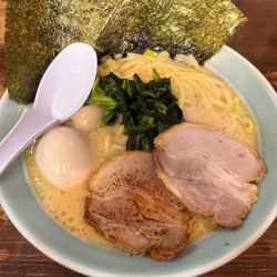 魂心らーめん(大盛、カタメ)