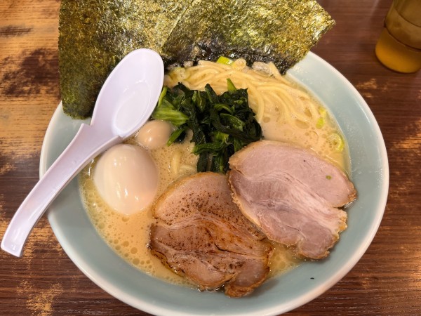 「魂心らーめん(大盛、カタメ)」@横浜家系らーめん 魂心家 あざみ野店の写真