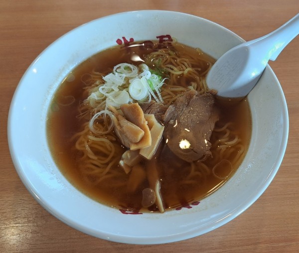 「醤油ラーメン380円」@半田屋 水沢店の写真
