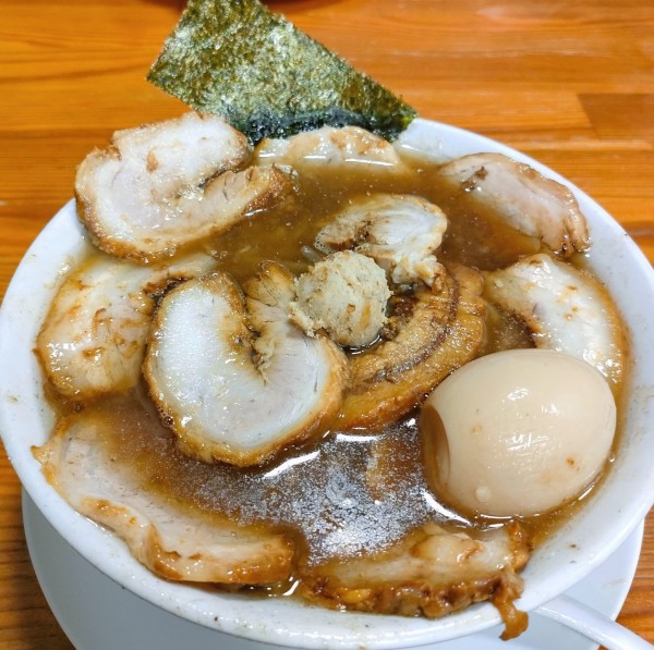 「超肉そば､味玉」@らーめん まる幸の写真