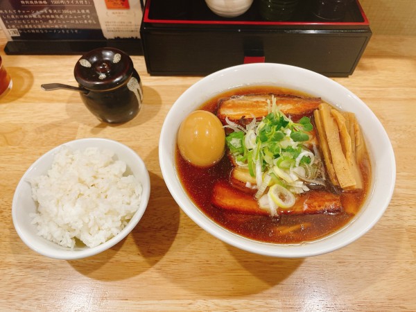 「究極ふわとろチャーシュー麺」@厳選煮干ラーメン 初代 にぼ助の写真