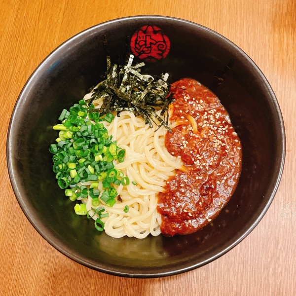 「ジャージャー油そば」@油ソバ専門店 山ト天 東京スクエアガーデン店の写真