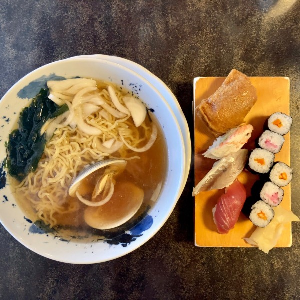 「にぎりずしセット（醤油味）￥1,200」@欣ずしの写真