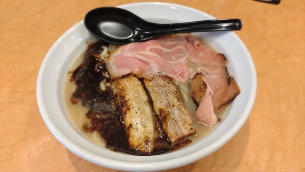 「辛ド豚骨」@ド豚骨 貫の写真