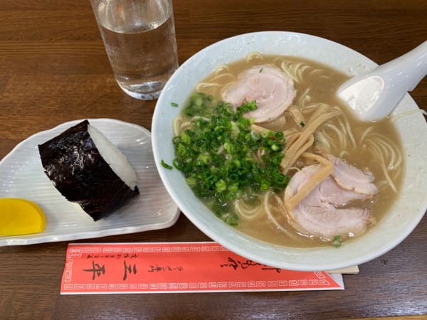 「ラーメン650+おむすび110＝760円」@味の三平の写真