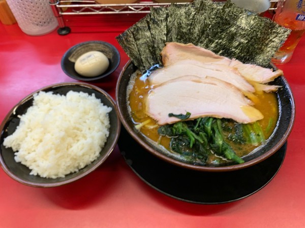 「チャーシュー麺3枚中盛り」@柏 王道家の写真