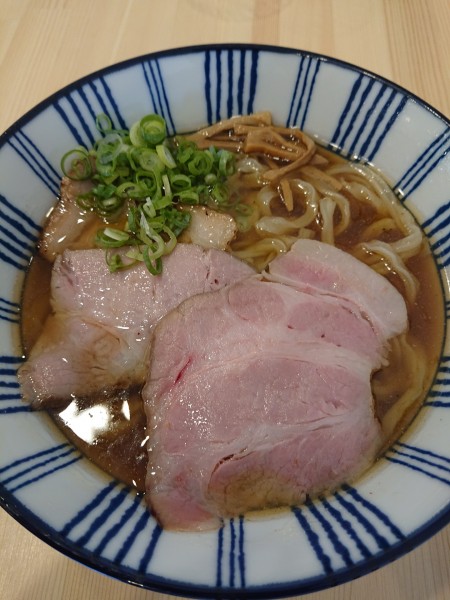 「醤油らぁ麺」@らぁ麺 秀登の写真