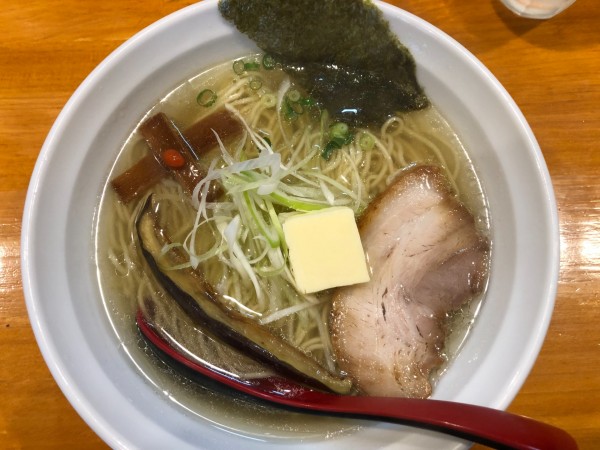 「塩らーめん（バタートッピング）」@らーめん元気の写真