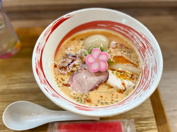 「冷やし濃厚えびそばfeat.tomato」@えびそば 緋彩の写真