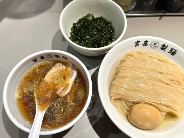 「鰹昆布水のどごし生麺＋味玉バラ海苔」@富喜製麺研究所 六本木店の写真