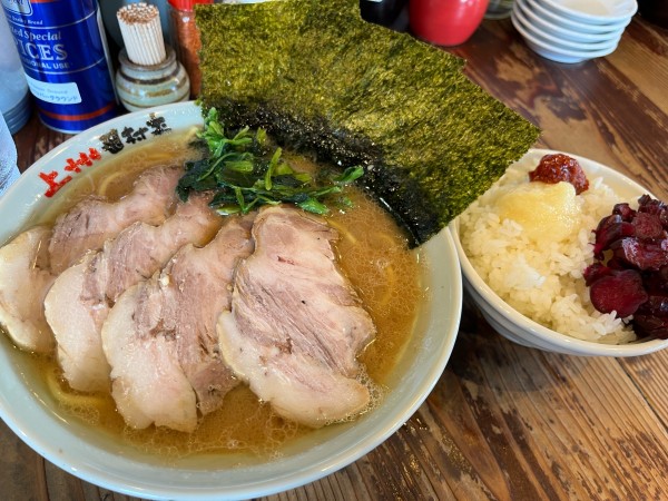 「チャーシューめん ¥1,250 ライス ¥120」@横浜らーめん 上州田村家の写真