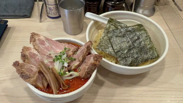 「辛味噌チャーシューつけ麺」@らーめん はな火屋の写真