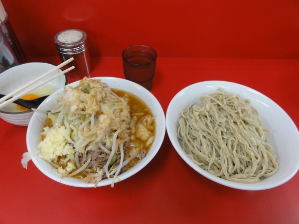 「つけ麺🍅少なめ950円全部 生卵50円」@ラーメン二郎 柏店の写真