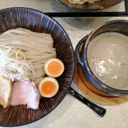 すぐれつけ麺（特盛）＋味玉＋鶏マヨ丼
