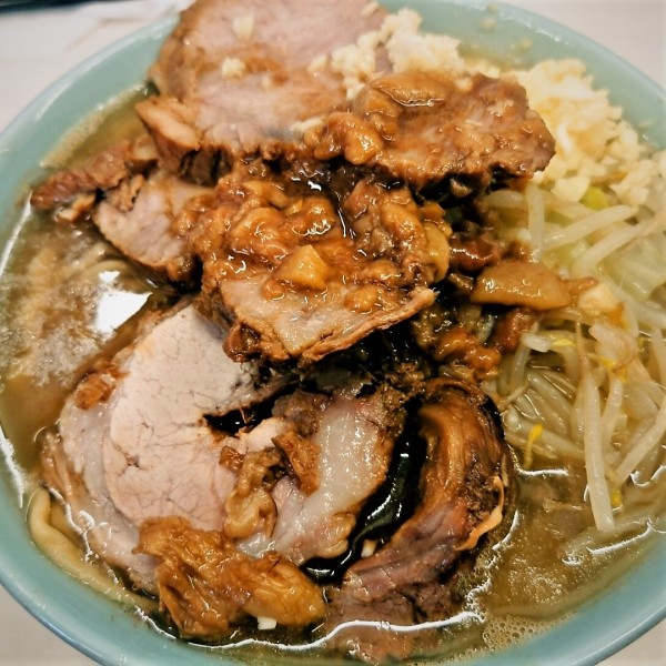 「豚ラーメン」@俺の生きる道 柏店の写真
