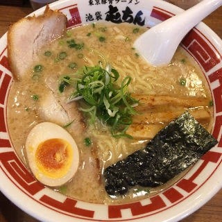 「東京豚骨ラーメン」@屯ちん 池袋本店の写真