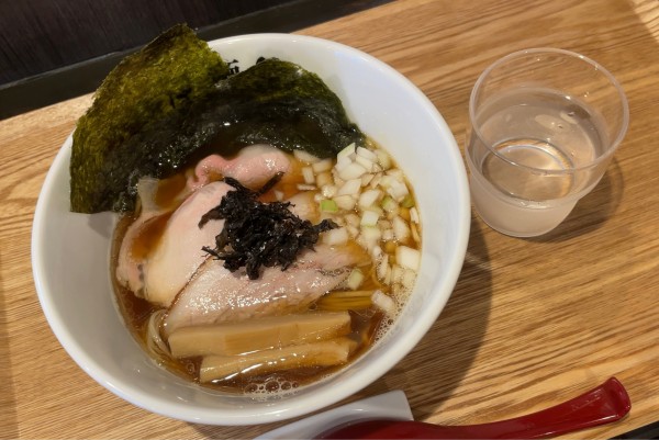 「煮干らぁ麺 with玉ねぎ/海苔 & ばら海苔ご飯小」@煮干し中華そば 昌まさの写真